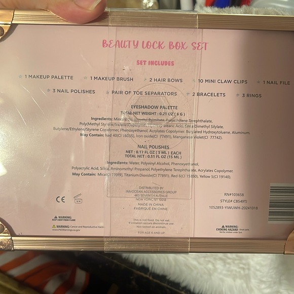 Furry Cat Face kaboodle with accessories - Picture 5 of 5